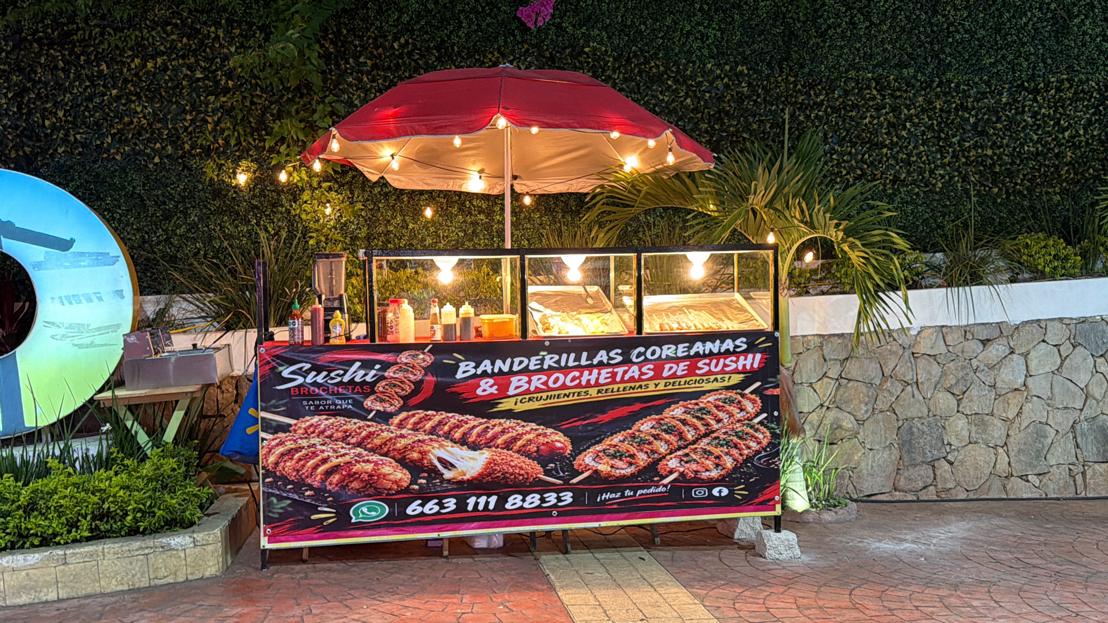 Brochetas Coreanas y Sushi