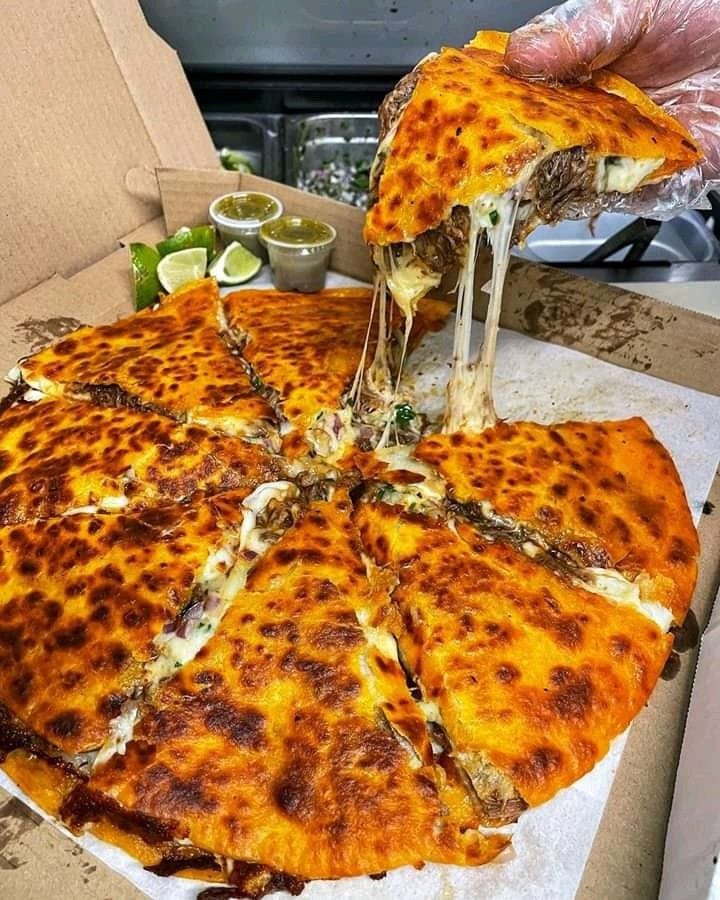PizzaBirria