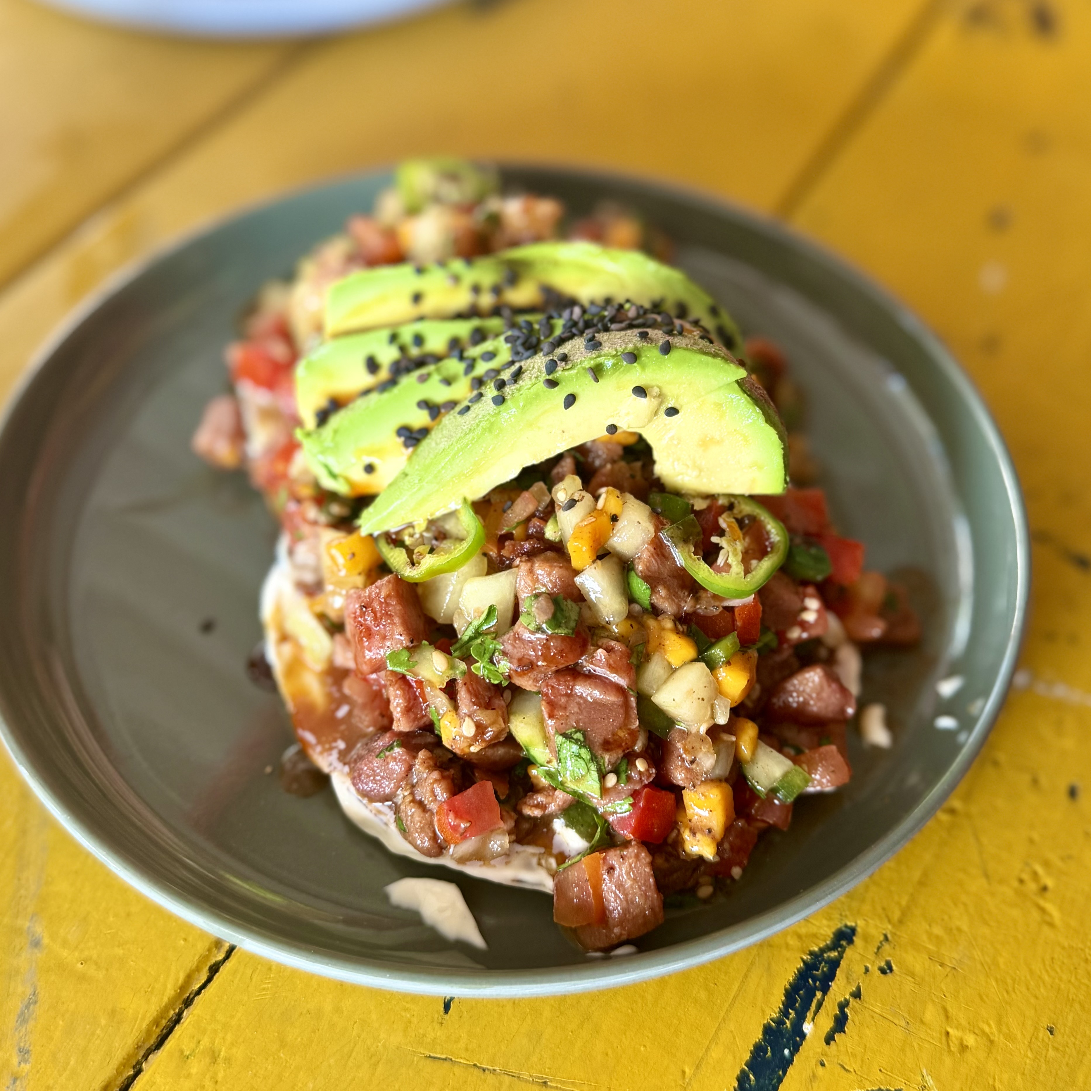 tostada tropical