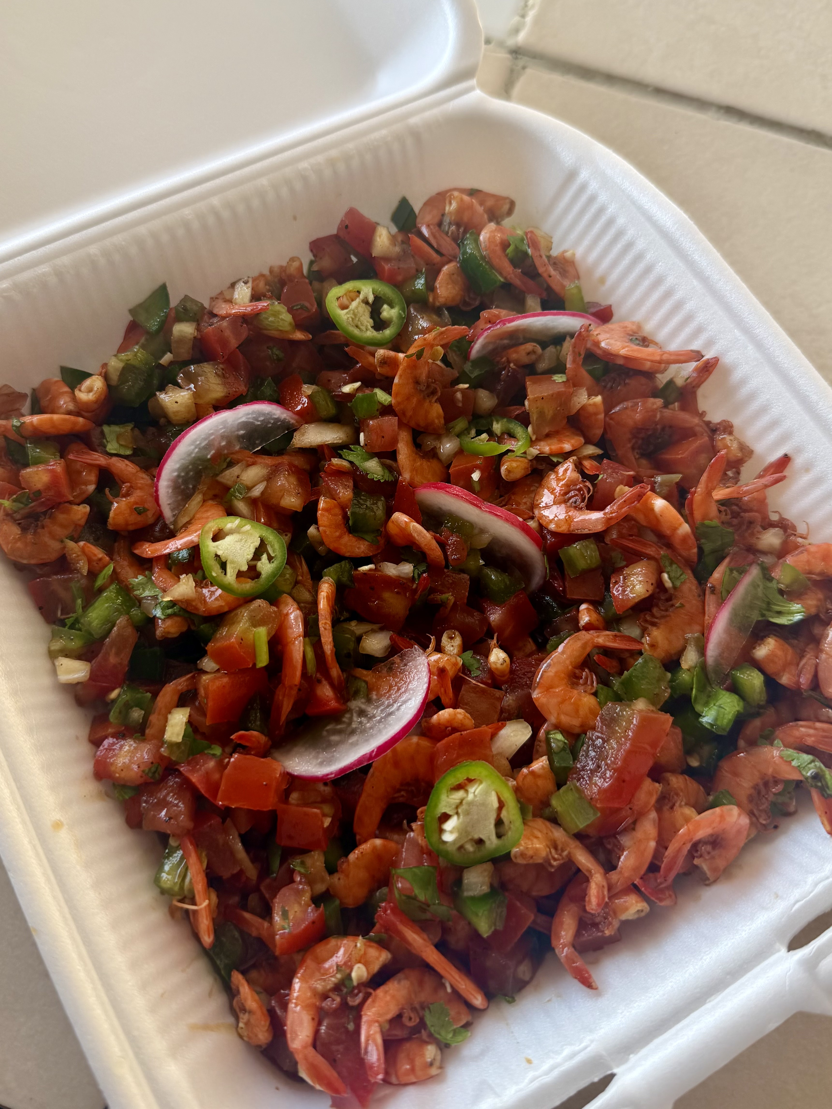 ensalada de camarón seco